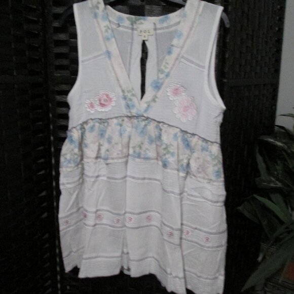 🌸🪶☮️ POL Embroidered Linen Patchwork Top NEW - Picture 12 of 12